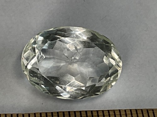 Edelsteine geschliffen