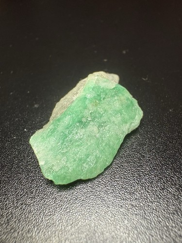 Smaragd mineral pakistan - smaragd,
